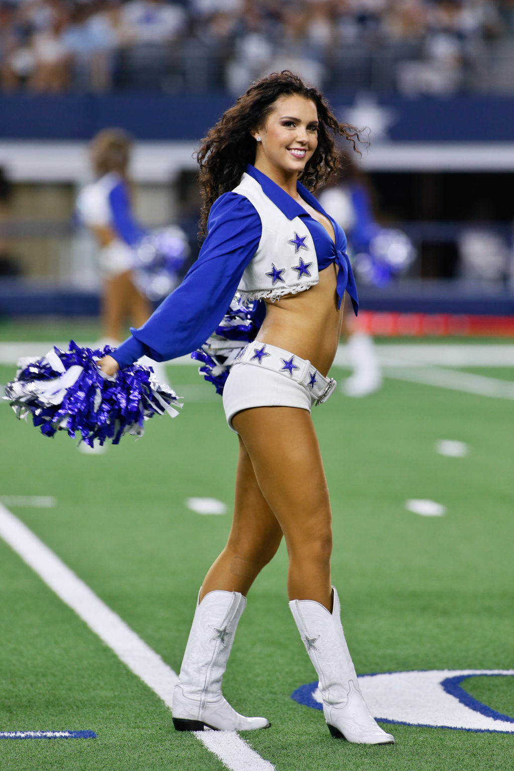 DCC Alumni Spotlight – Vicki Hammons Woodlee – Dallas Cowboys Cheerleaders