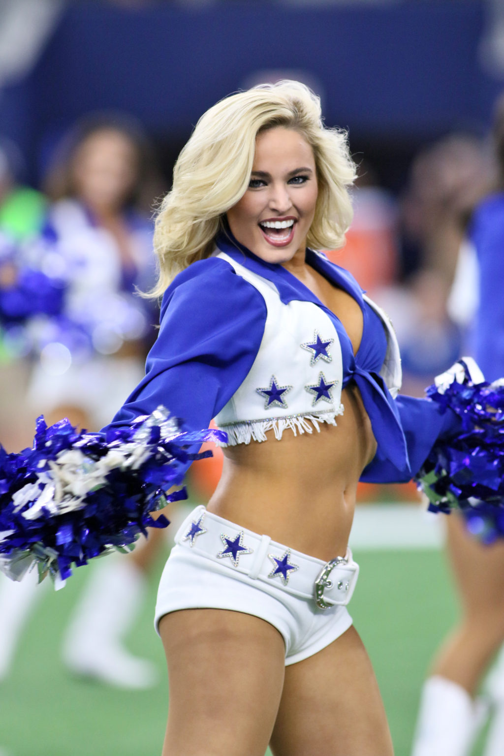 DCC Alumni Spotlight – Melissa Wallace – Dallas Cowboys Cheerleaders