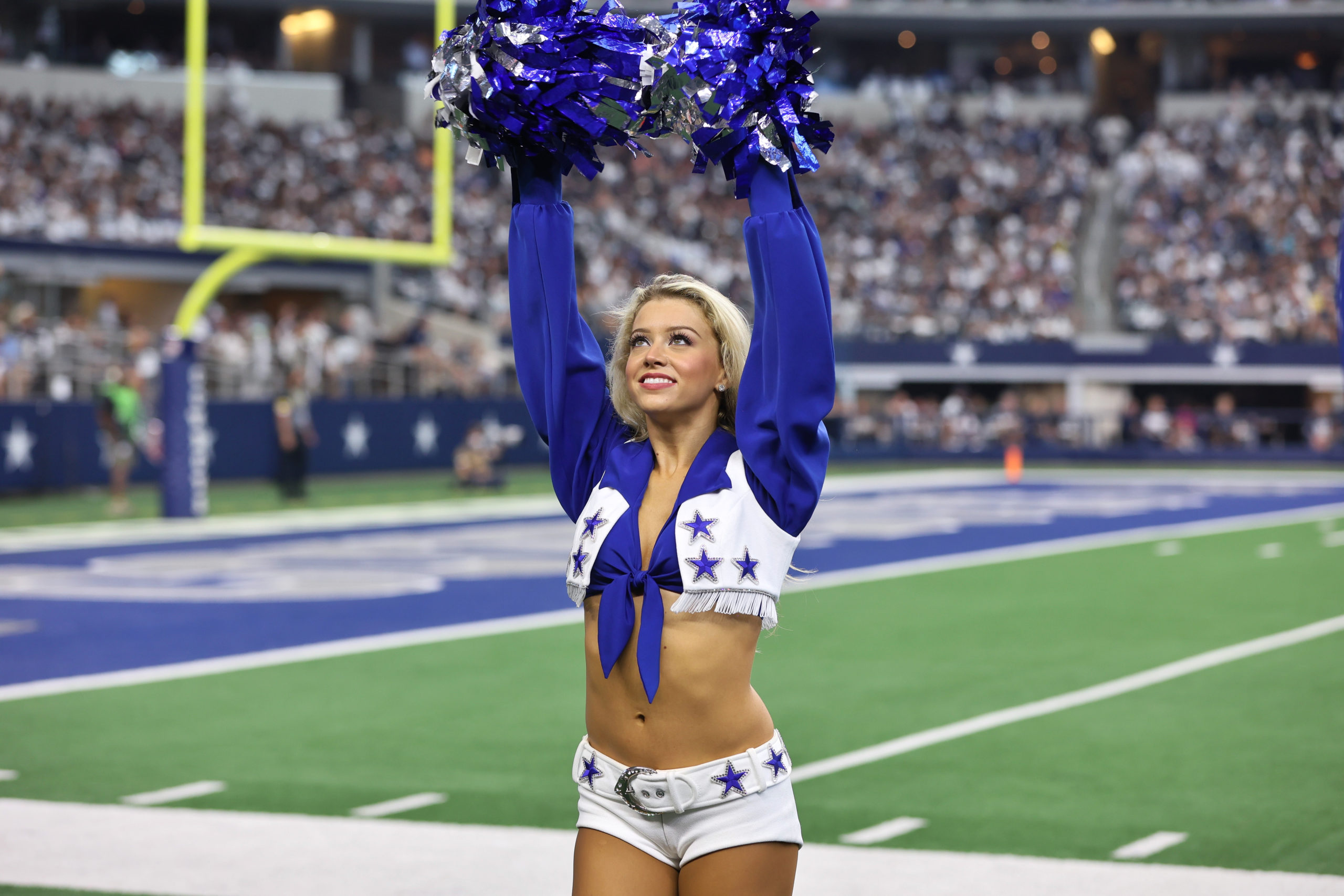 Ashlinn – Dallas Cowboys Cheerleaders