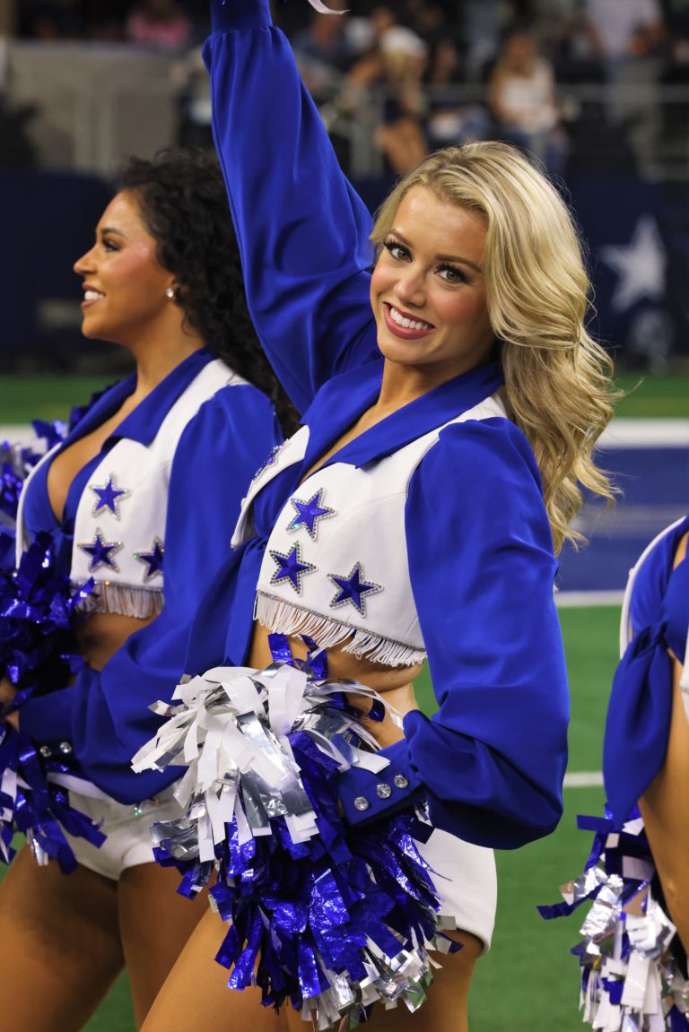 Ashlinn – Dallas Cowboys Cheerleaders