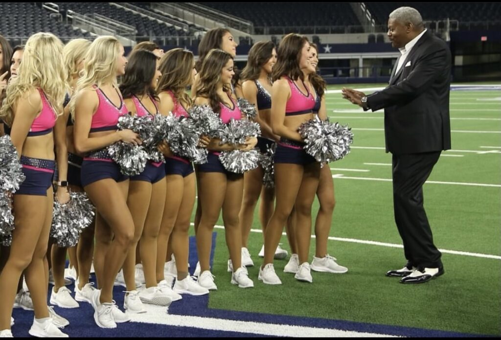 Photos – Dallas Cowboys Cheerleaders