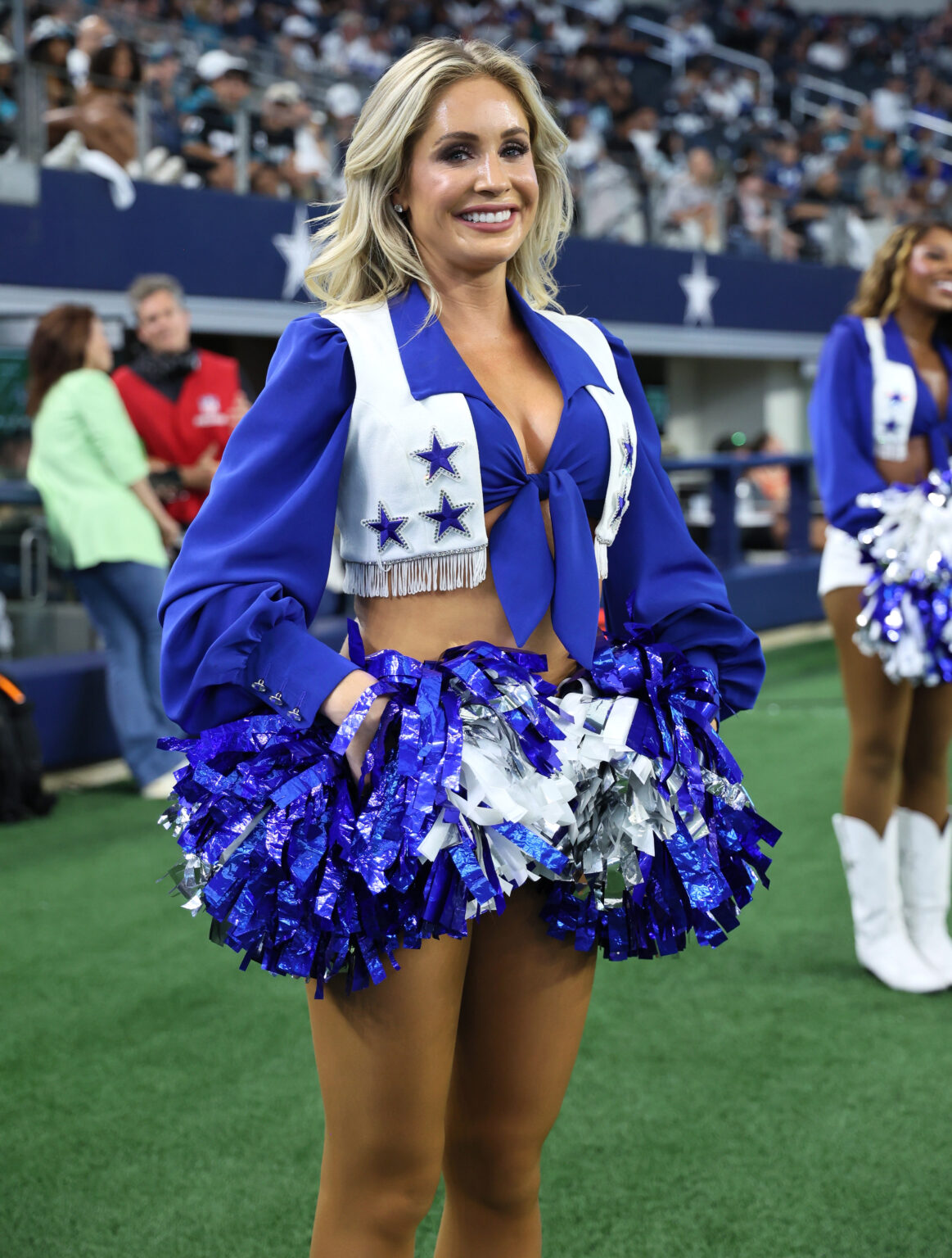 McKenzie – Dallas Cowboys Cheerleaders