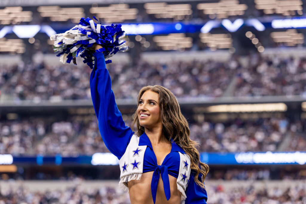 How Old Is Kelli From Dallas Cowboys Cheerleaders